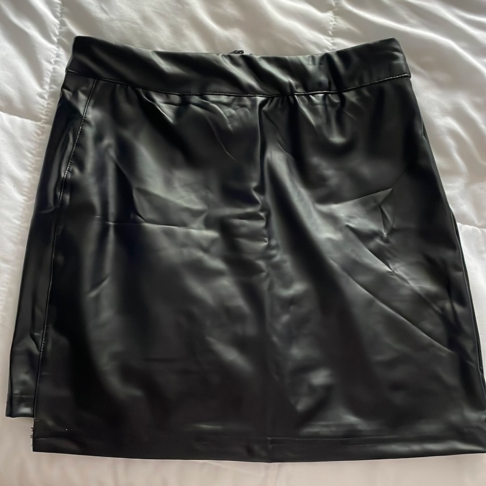 Leather spandex skirt! NEW and never wore before